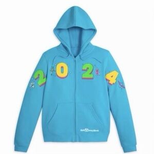 Walt Disney World 2024 Teal Pullover Hoodie Mickey Figment Dumbo Buzz Size M